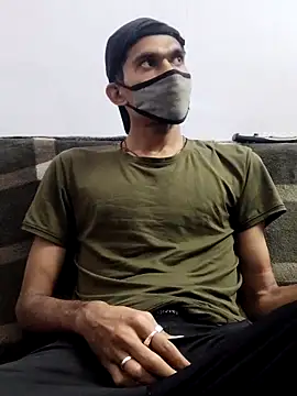 Snapshot of Habibi_big_b chatting on February 2025 12:17:02 PM Habibi big b online show from February 2025 12:17:02 PM