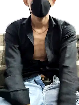 Snapshot of Habibi_big_b chatting on February 2025 08:20:02 PM Habibi big b online show from February 2025 08:20:02 PM