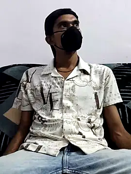 Snapshot of Habibi_big_b chatting on March 2025 04:35:02 PM Habibi big b online show from March 2025 04:35:02 PM