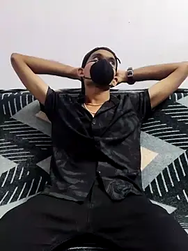 Snapshot of Habibi_big_b chatting on March 2025 08:32:01 AM Habibi big b online show from March 2025 08:32:01 AM