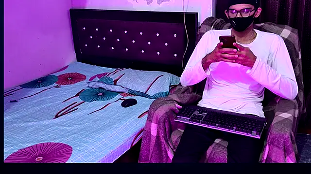 Snapshot of Habibi_big_b chatting on September 2025 05:35:01 PM Habibi big b online show from September 2025 05:35:01 PM