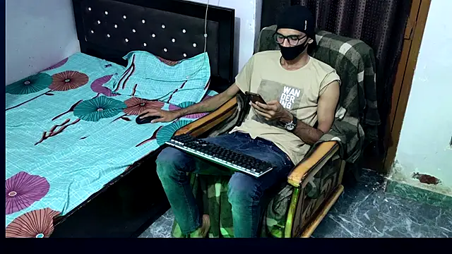 Snapshot of Habibi_big_b chatting on September 2025 05:57:01 PM Habibi big b online show from September 2025 05:57:01 PM