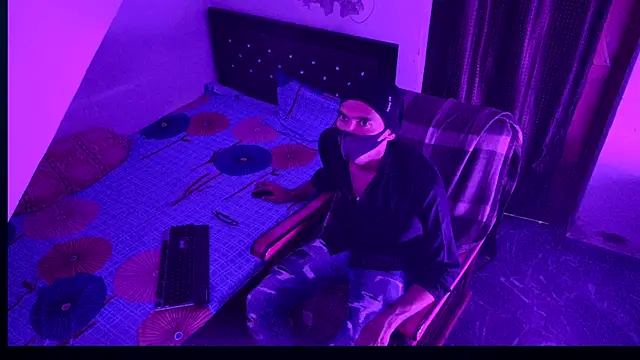 Snapshot of Habibi_big_b chatting on September 2025 05:58:01 PM Habibi big b online show from September 2025 05:58:01 PM