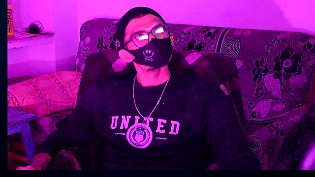 Snapshot of Habibi_big_b chatting on October 2025 08:20:01 PM Habibi big b online show from October 2025 08:20:01 PM