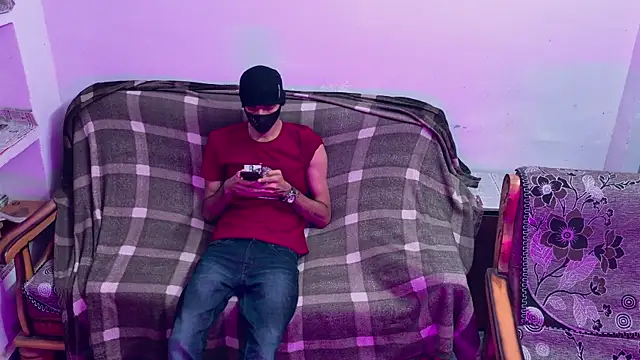 Snapshot of Habibi_big_b chatting on October 2025 05:39:01 PM Habibi big b online show from October 2025 05:39:01 PM