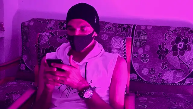 Snapshot of Habibi_big_b chatting on October 2025 05:57:02 PM Habibi big b online show from October 2025 05:57:02 PM