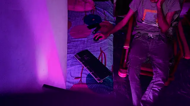 Snapshot of Habibi_big_b chatting on November 2025 04:42:01 PM Habibi big b online show from November 2025 04:42:01 PM