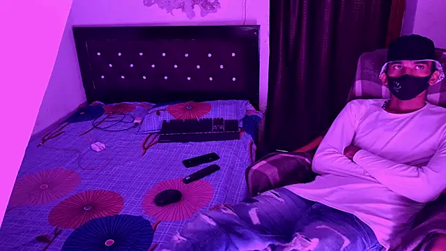 Snapshot of Habibi_big_b chatting on November 2025 08:58:02 AM Habibi big b online show from November 2025 08:58:02 AM