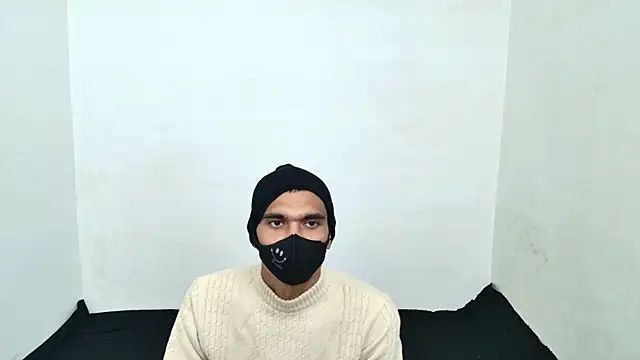 Snapshot of Habibi_big_b chatting on November 2025 05:00:01 PM Habibi big b online show from November 2025 05:00:01 PM