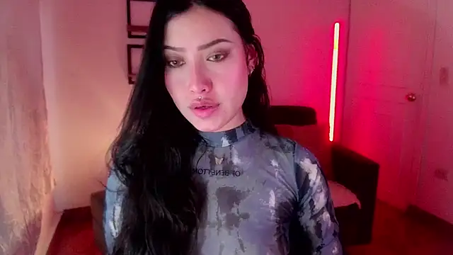 Emilyswan04 online show from February 2025 03:59:02 PM