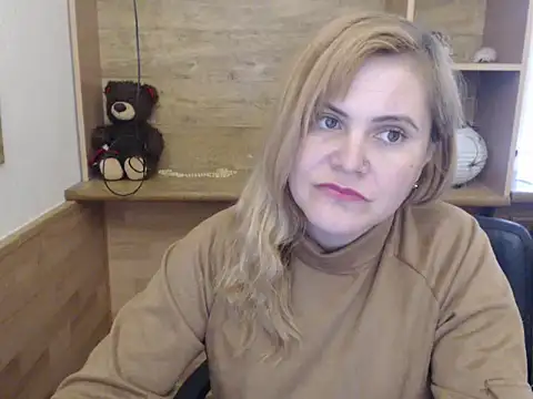 DaniellaKiss online show from April 2026 01:41:02 PM