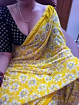 Snapshot of Roja-Telugu777 chatting on February 2026 01:43:01 PM Roja-Telugu777 online show from February 2026 01:43:01 PM