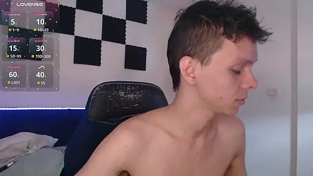 bryamado69 online show from November 2025 05:39:02 PM