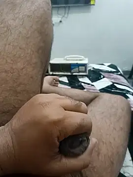 Snapshot of Gururonny07 chatting on January 2026 01:33:01 AM Gururonny07 online show from January 2026 01:33:01 AM