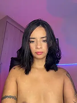 Laura fernandezII online show from March 2026 02:38:01 AM