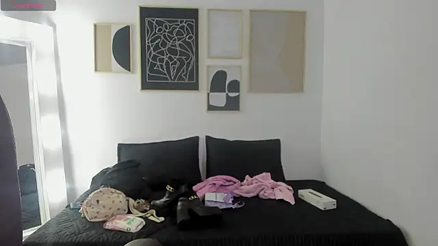  sharlotte777 online show from February 2026 12:44:02 PM