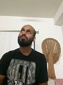 Snapshot of islandvybee55 chatting on December 2024 01:36:01 AM islandvybee55 online show from December 2024 01:36:01 AM