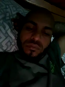 Snapshot of islandvybee55 chatting on October 2025 06:58:01 AM islandvybee55 online show from October 2025 06:58:01 AM