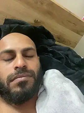 Snapshot of islandvybee55 chatting on March 2026 08:50:01 AM islandvybee55 online show from March 2026 08:50:01 AM