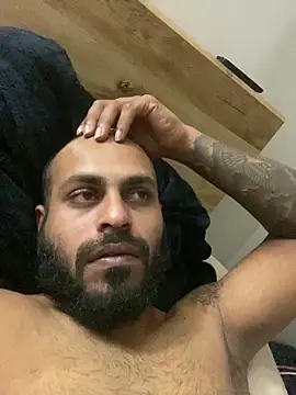 Snapshot of islandvybee55 chatting on March 2026 11:32:01 PM islandvybee55 online show from March 2026 11:32:01 PM