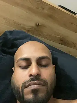 Snapshot of islandvybee55 chatting on March 2026 02:18:01 PM islandvybee55 online show from March 2026 02:18:01 PM