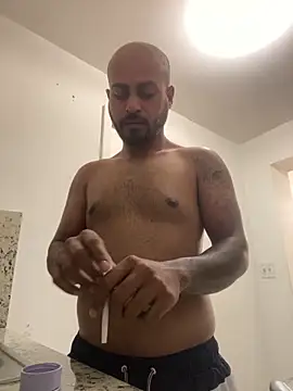 Snapshot of islandvybee55 chatting on March 2026 10:48:01 AM islandvybee55 online show from March 2026 10:48:01 AM