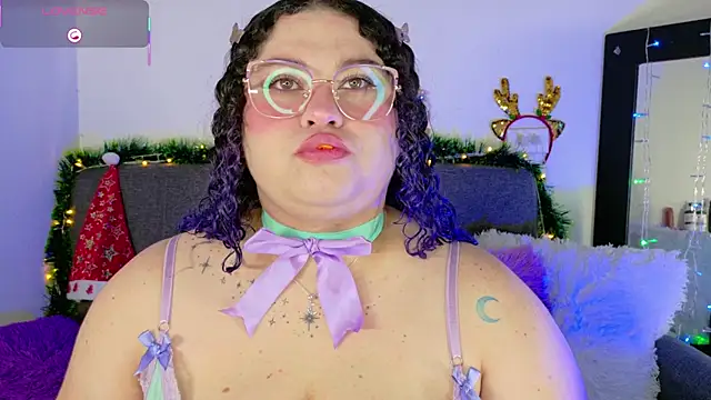 lunitaa0 online show from December 2025 03:05:01 AM