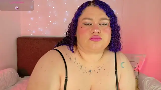 lunitaa0 online show from April 2026 04:56:01 AM