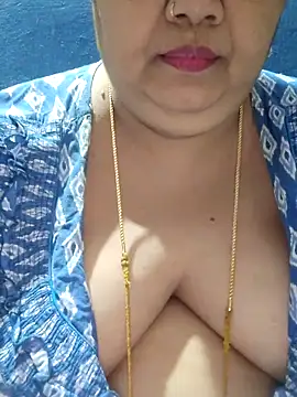 Snapshot of tamilthanushri chatting on October 2025 09:53:01 AM tamilthanushri online show from October 2025 09:53:01 AM