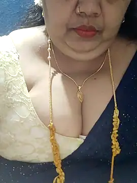 Snapshot of tamilthanushri chatting on November 2025 03:42:02 AM tamilthanushri online show from November 2025 03:42:02 AM