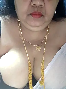 Snapshot of tamilthanushri chatting on December 2025 01:44:02 AM tamilthanushri online show from December 2025 01:44:02 AM