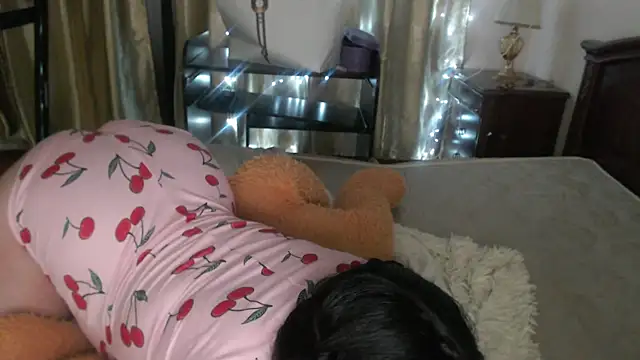 cutie sakura online show from March 2025 04:21:01 PM