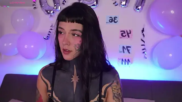 Snapshot of FairyFlexxxx chatting on February 2026 06:51:02 AM FairyFlexxxx online show from February 2026 06:51:02 AM