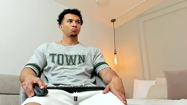 Snapshot of Dominick_star chatting on January 2025 09:36:02 AM Dominick star online show from January 2025 09:36:02 AM