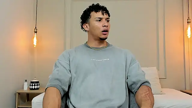 Snapshot of Dominick_star chatting on February 2025 03:21:02 AM Dominick star online show from February 2025 03:21:02 AM