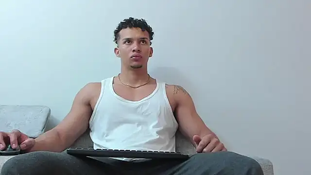 Snapshot of Dominick_star chatting on February 2025 04:58:01 AM Dominick star online show from February 2025 04:58:01 AM