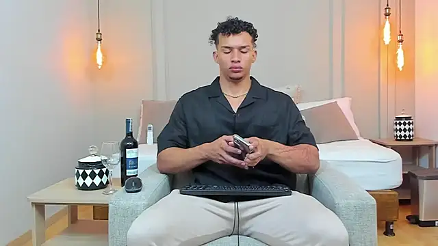 Snapshot of Dominick_star chatting on February 2025 06:23:01 AM Dominick star online show from February 2025 06:23:01 AM