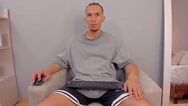 Snapshot of Dominick_star chatting on November 2025 03:50:02 AM Dominick star online show from November 2025 03:50:02 AM