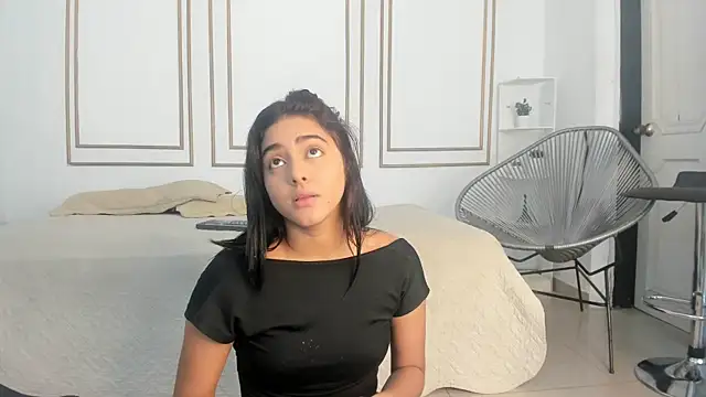 natalia aguirre1 online show from October 2025 12:14:02 PM