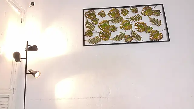 natalia aguirre1 online show from December 2025 12:01:01 PM