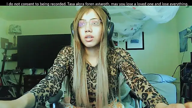 Snapshot of PolinaLoveX chatting on February 2025 07:36:01 PM PolinaLoveX online show from February 2025 07:36:01 PM