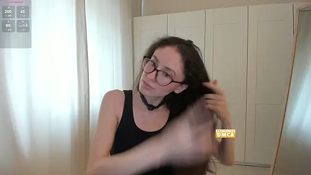 snowiie online show from October 2025 11:17:01 AM