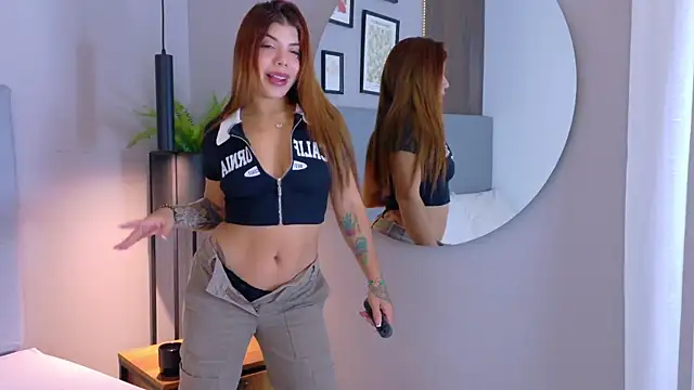 Snapshot of ValeSwift chatting on October 2025 11:44:01 AM ValeSwift online show from October 2025 11:44:01 AM