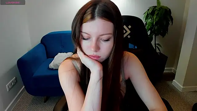 Snapshot of Sandra__Cute chatting on February 2025 08:15:02 AM Sandra Cute online show from February 2025 08:15:02 AM