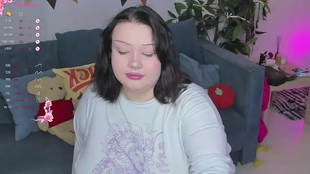 LilyBelll online show from September 2025 11:58:01 AM