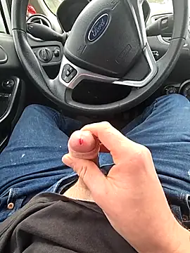 Snapshot of Titanhoott chatting on March 2025 11:10:02 AM Titanhoott online show from March 2025 11:10:02 AM