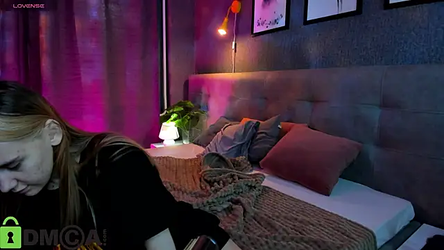 Lesi Moonie01 online show from October 2025 09:34:02 AM