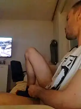 Snapshot of Bigone_Cro chatting on January 2025 05:51:01 PM Bigone Cro online show from January 2025 05:51:01 PM