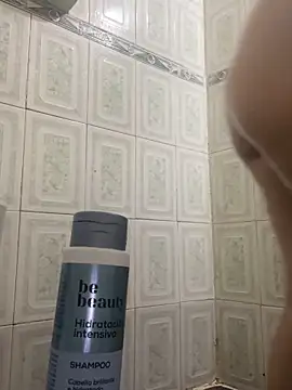 lemonkittyy online show from March 2026 08:12:01 PM