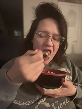 Kinkbitch25 online show from February 2025 03:26:02 AM